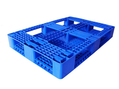 鹤岗市塑料托盘厂家选择指南与香酥饼保险托运注意事项